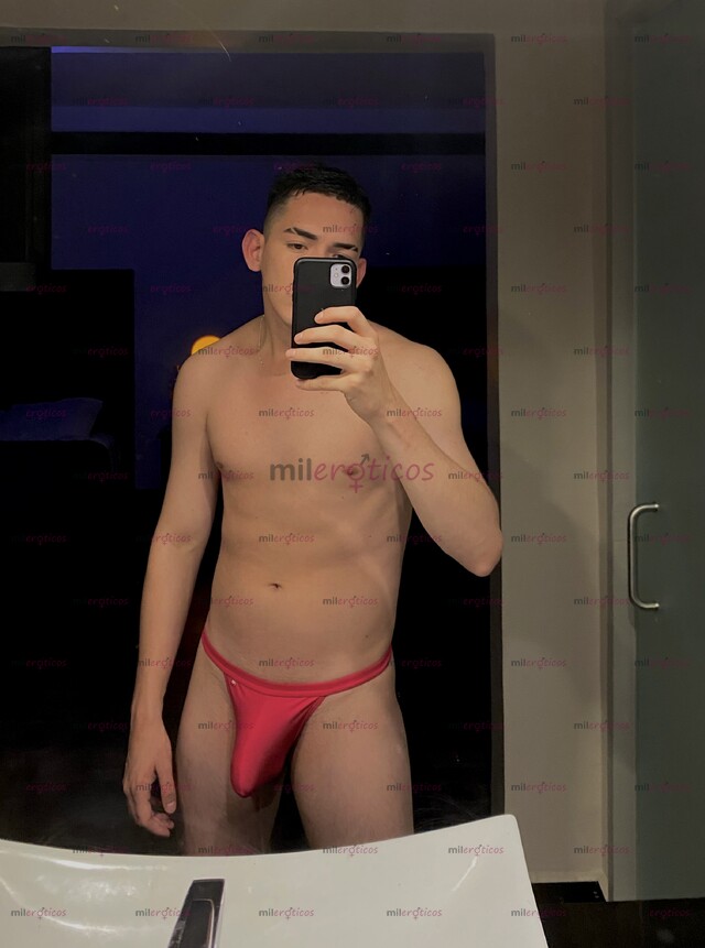 FOTOS DE RO UN CHICO ATRACTIVO PASIVO Y ACTIVO MI ESPECIALIDAD EL MORBO.