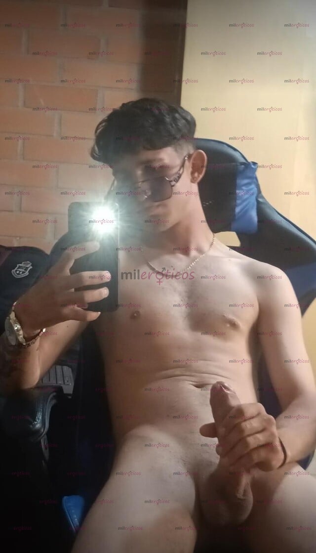 FOTOS DE CHICO TRANQUILO,SÚPER AMABLE, CACHONDO Y VERGÓN 19CM, EN MI PERFIL MI WHATSAPP