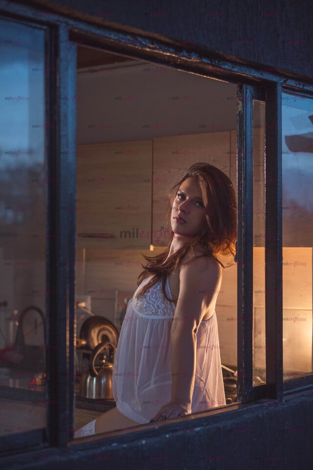FOTOS DE CHICA TRANS 100% NATURAL MUY CALIENTE Y COMPLACIENTE