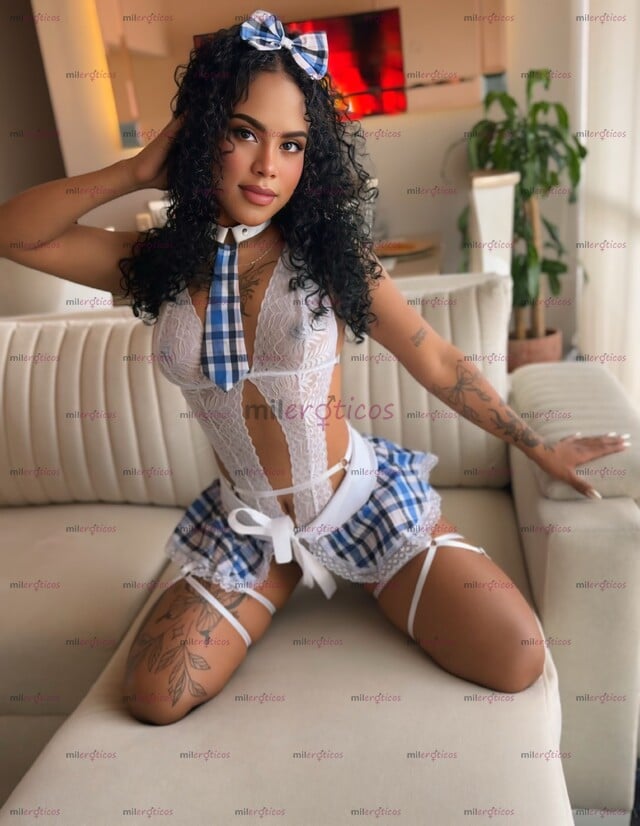 FOTOS DE NICOL MORENA DE PIEL CANELA CON UNAS NALGAS DE INFARTO REDONDAS AMOR