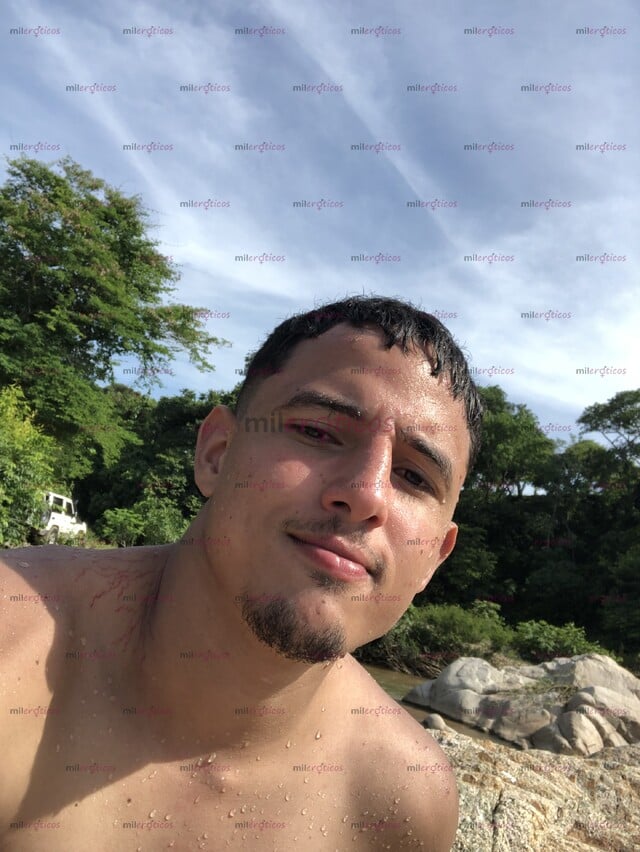 FOTOS DE DAVID POLLO ATLÉTICO VERGON MASAJES DELUXE APTO PRIVADO