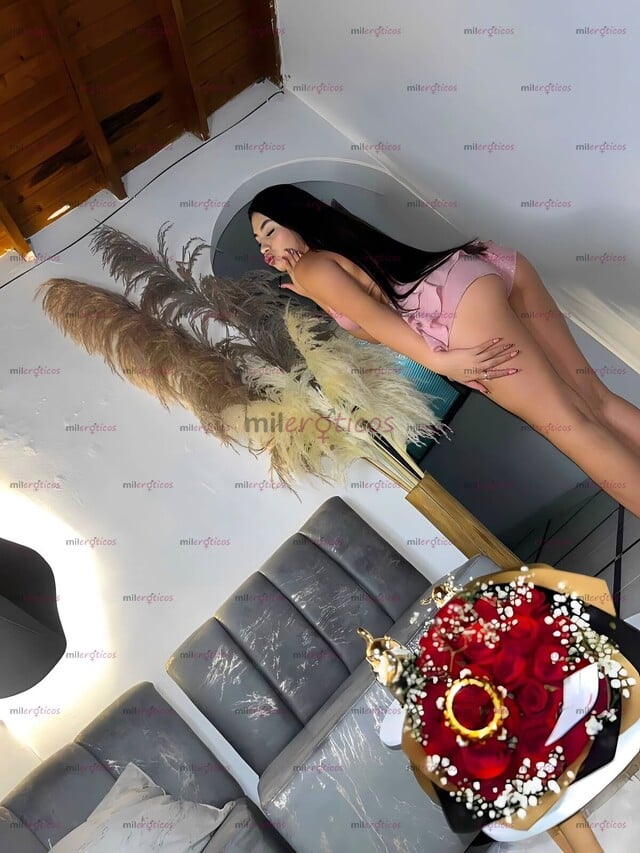FOTOS DE SOY LA CHICA DULCE,BLANCA DE CABELLO NEGRO MUY CALIENTE QUE ESTABAS ESPERANDO