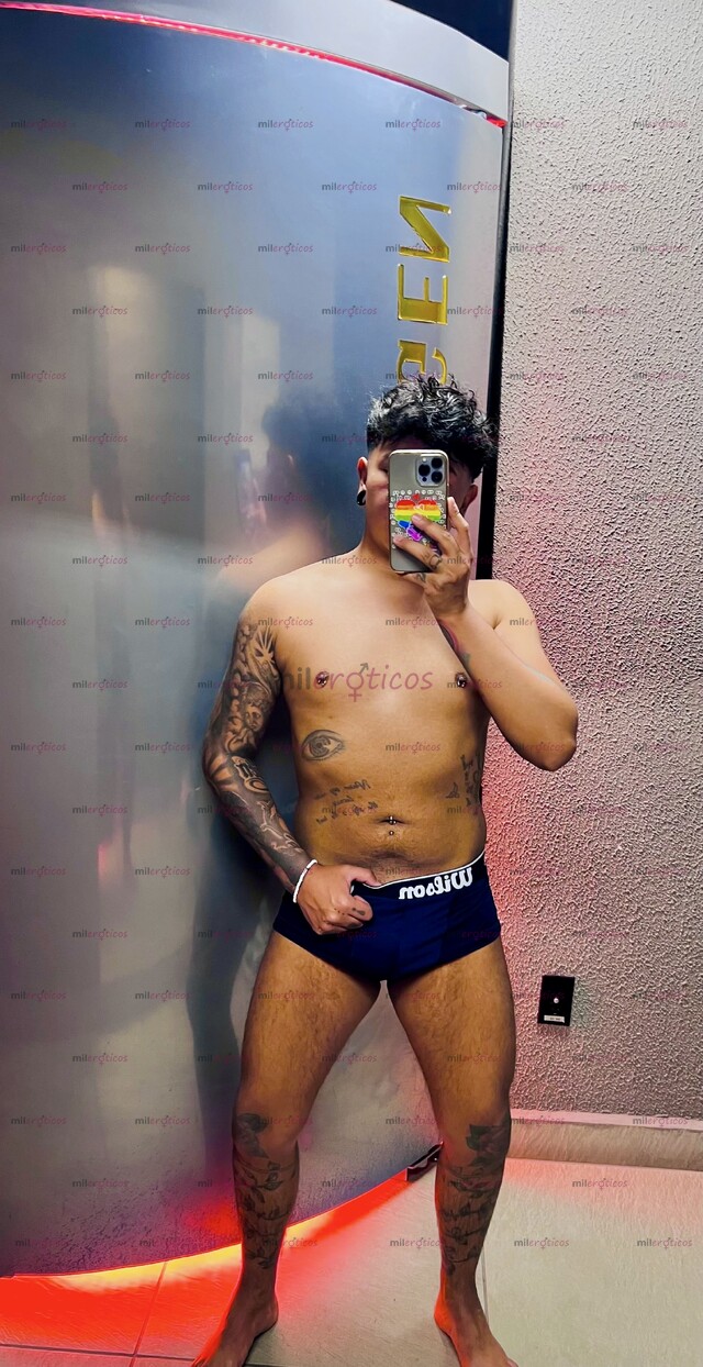 FOTOS DE ACTIVO COMPLACIENTE, BUENA VERGA Y RICOS HUEVOS VAMOS A DESLECHARNOS