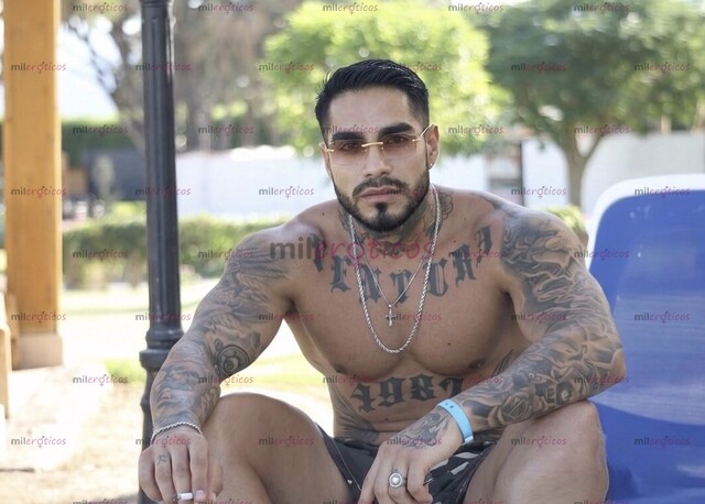 FOTOS DE GUAPO Y SEXY TATUADO MÁS QUE UN SERVICIO UNA EXPERIENCIA CON 3RO