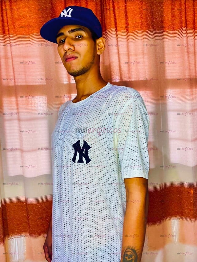 FOTOS DE HOLA SOY UN CHICO ARDIENDO DE GANAS DE TI