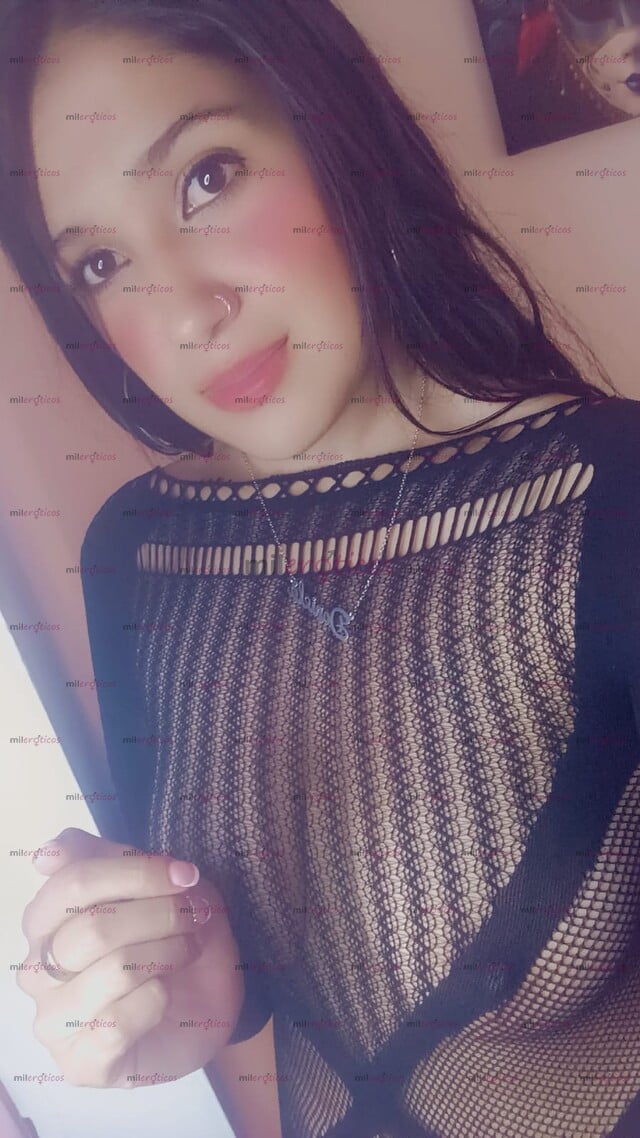 FOTOS DE HERMOSAS CHICAS DISPUESTAS A COMPLACERTE DOMICILIO
