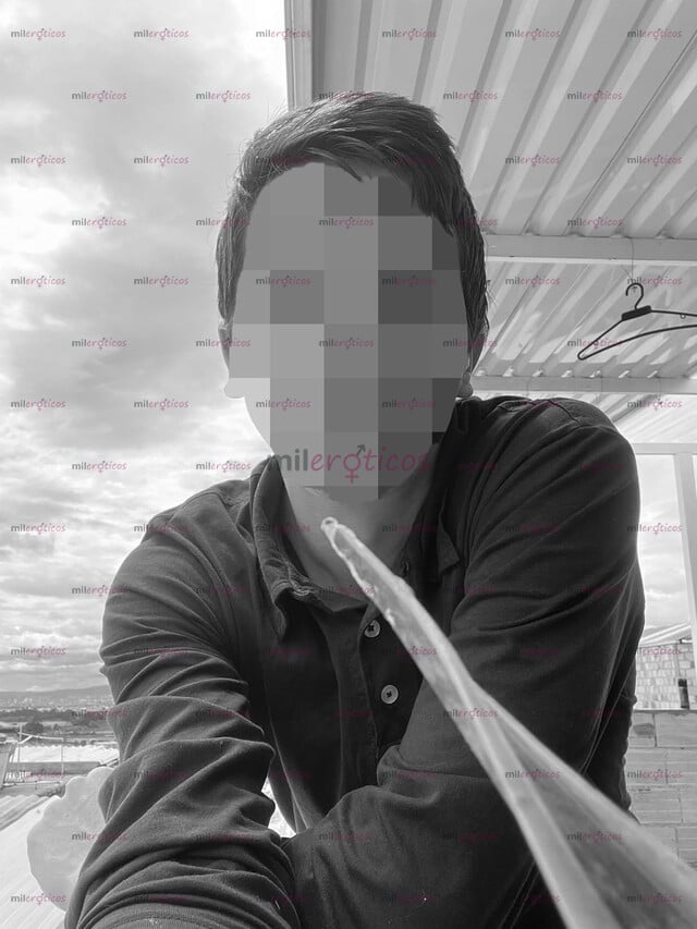 FOTOS DE BUSCAMOS CHICA BISEXUAL PARA TRIO MHM, MUJER UNICORNIO