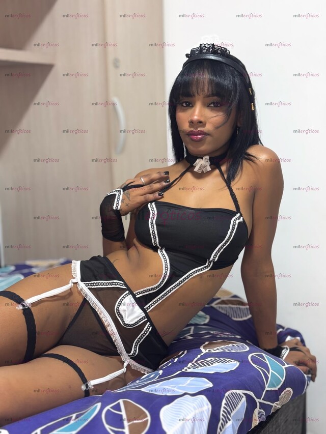 FOTOS DE MORENITA CHIQUITA DE TETAS PEQUEÑAS DISPUESTA A COMPLACERTE