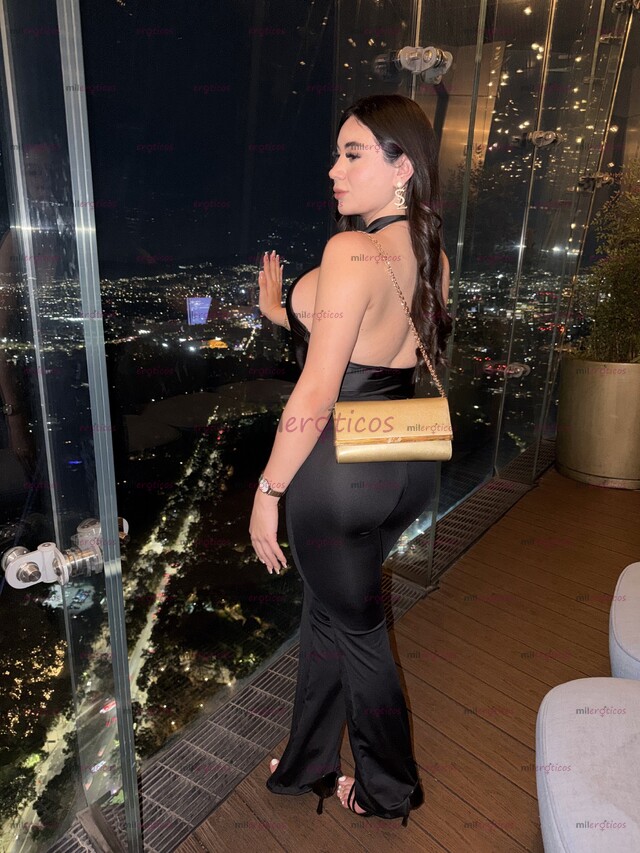 FOTOS DE MODELO PIEL BLANCA PORCELANA, BELLA TRANS SUPER FEMENINA,!