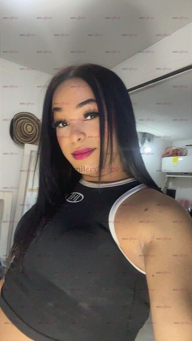 FOTOS DE DOTADA Y COMPLACIENTE! TRANS FEMENINA Y ARRECHA DISPUESTA A COMPLACERTE CON SITI