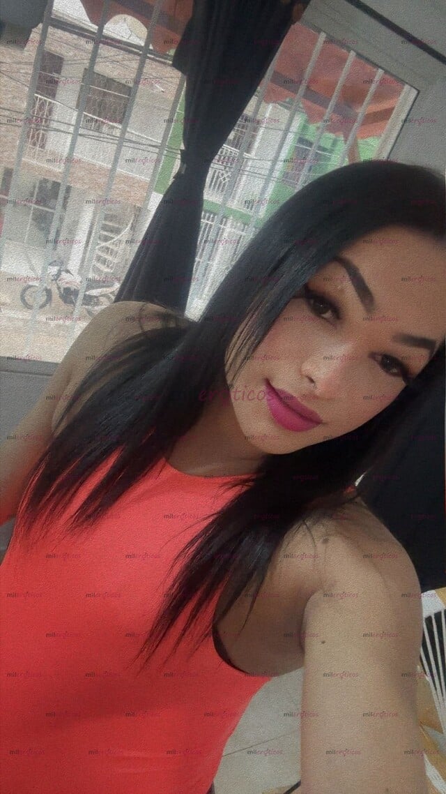 FOTOS DE DOTADA Y COMPLACIENTE! TRANS FEMENINA Y ARRECHA DISPUESTA A COMPLACERTE CON SITI