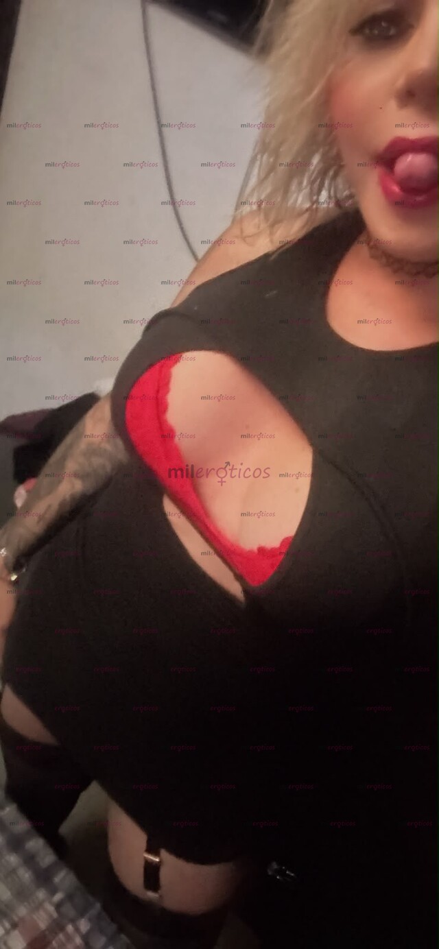 FOTOS DE MUJER, TRANS RUBIA DE CUERPO EXCITANTE CARIÑOSA EMOJI ARDIENTE.
