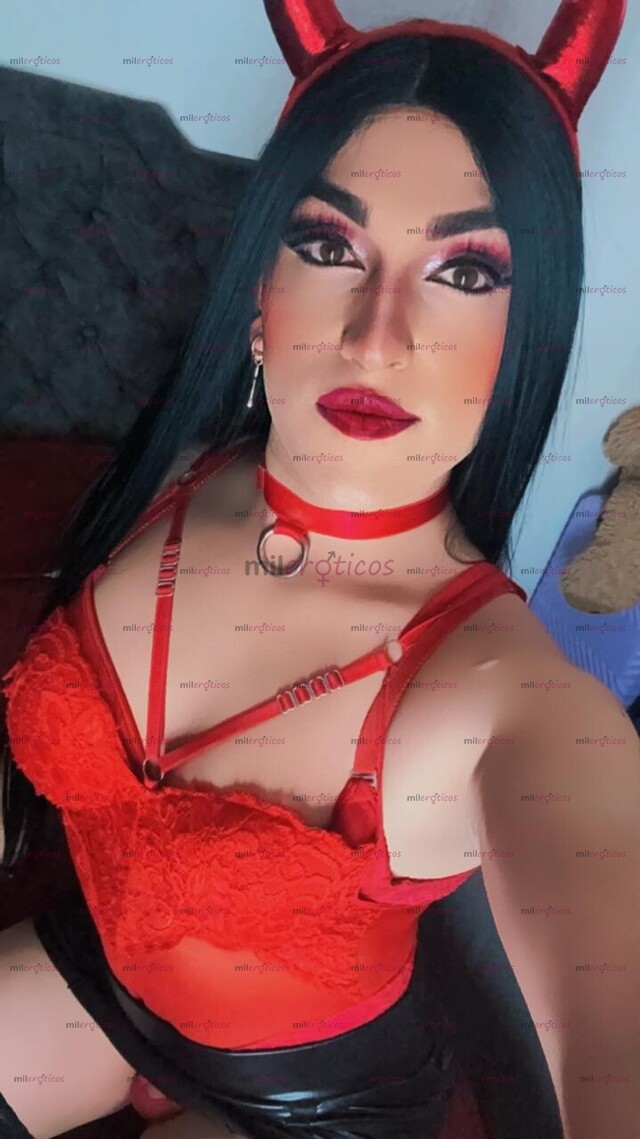 FOTOS DE CHICA ARDIENTE Y DESCOMPLICADA CON UN CUERPO VOLUPTUOSO Y ALEGRE