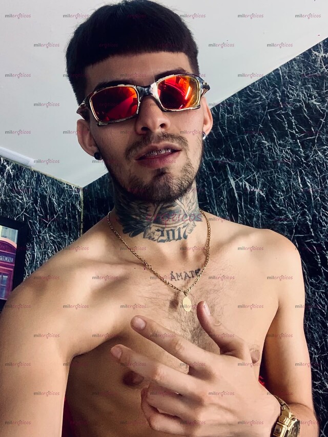 FOTOS DE JOVEN SERIO VERS PASIVO. TENGO SITIO, PINTA Y ARRECHO