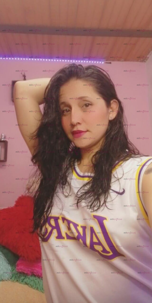 FOTOS DE UNA CHICA CALIENTE! CON GANAS DE JUGAR CON TU POLLA