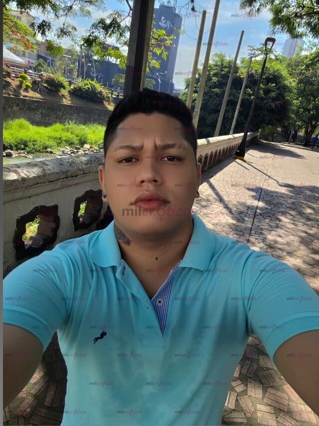 FOTOS DE CHICO 22 AÑOS CULON PULCRO ASEADO MASAJES RELAJANTE