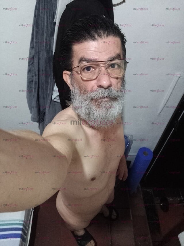 FOTOS DE VETERANO PASIVO VARONIL 62 AÑOS BARBA BLANCA Y LARGA EN MEDELLÍN