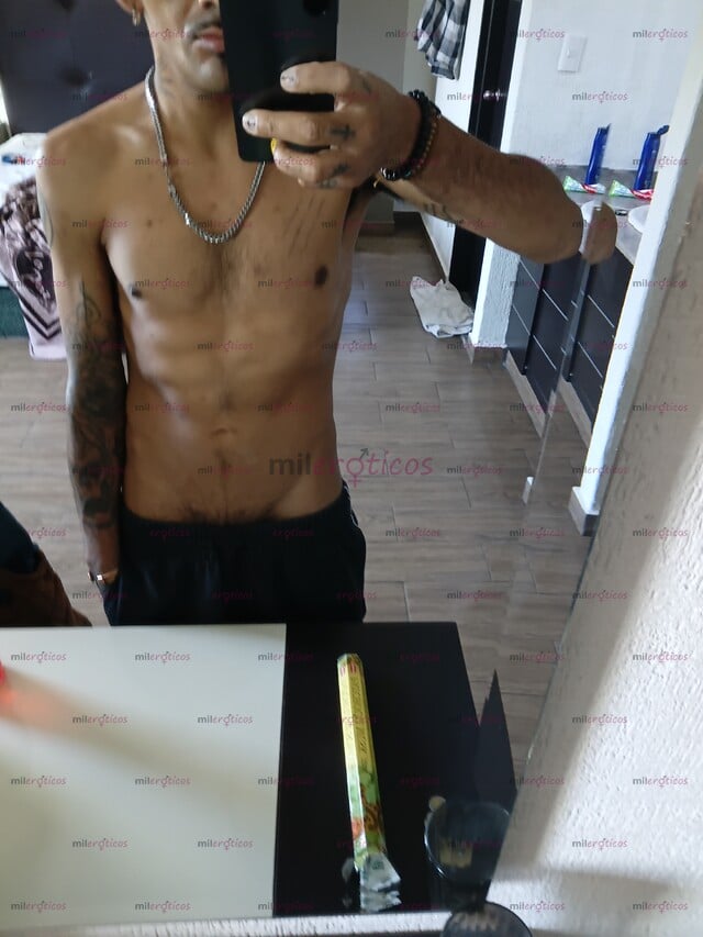 FOTOS DE ACTIVO, MORENO DOTADO Y MUY CALIENTE ,SIEMPRE LISTO PARA COMPLACERTE