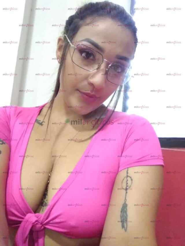 FOTOS DE MORENA CALIENTE CON GANAS DE HACERTE EL AMOR BIEN DELICIOSO , EXTRECHA Y TIERNA