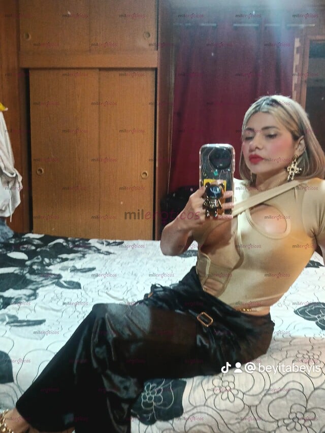 FOTOS DE GABI RUBIA PEQUEÑITA FEMENINA CON BUENA CARISMA.