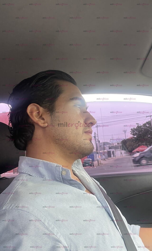 FOTOS DE ME LLAMO ANGELO, JOVEN DE 25 AÑOS DISCRETO