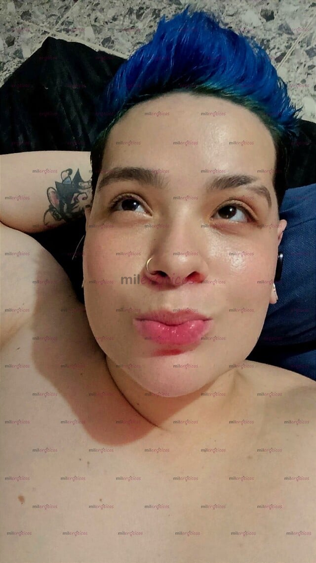 FOTOS DE UNA BUENA COMPAÑÍA UN PAR DE CERVEZAS CHICA GORDITA TOMBOY