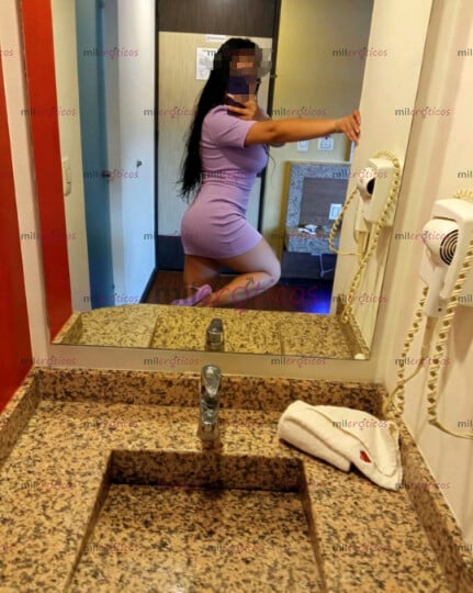 FOTOS DE HOLLII LLÁMAME A MI AMOR CONMIGO TODO ES RICO.