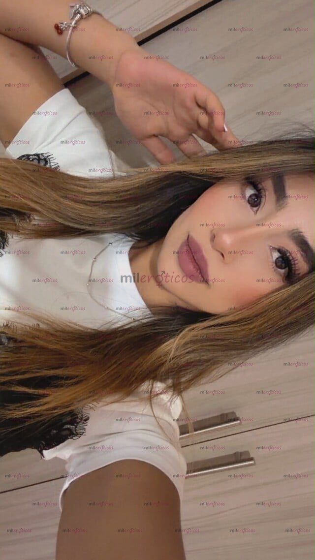 FOTOS DE MICHELLE, UNIVERSITARIA Y DULCE VEINTEAÑERA