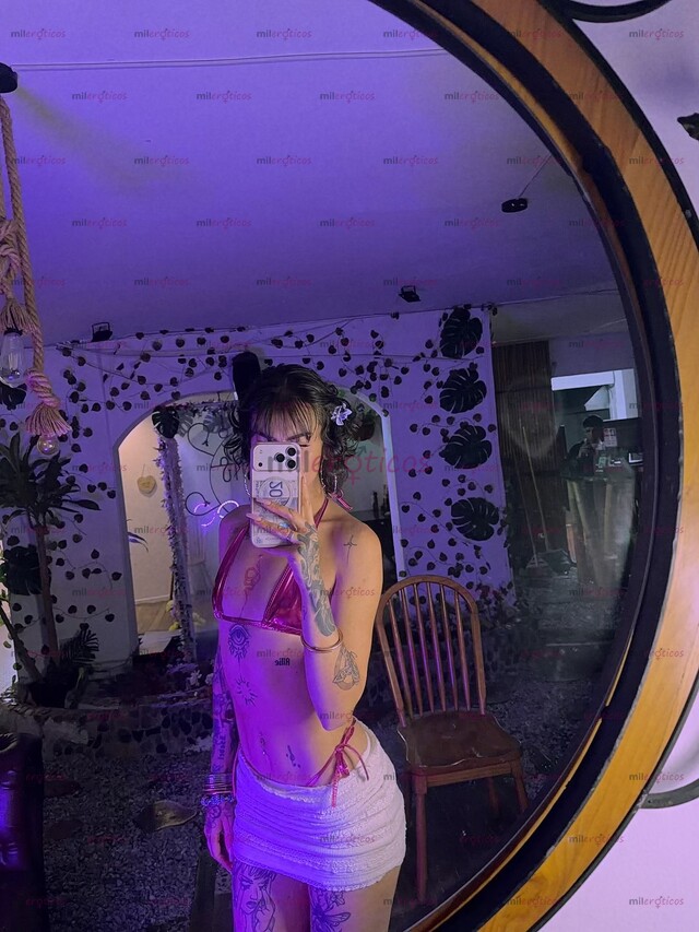 FOTOS DE FLACA EXÓTICA, SENSUAL Y LLENA DE ACTITUD CON SITIO Y A DOMICILIO