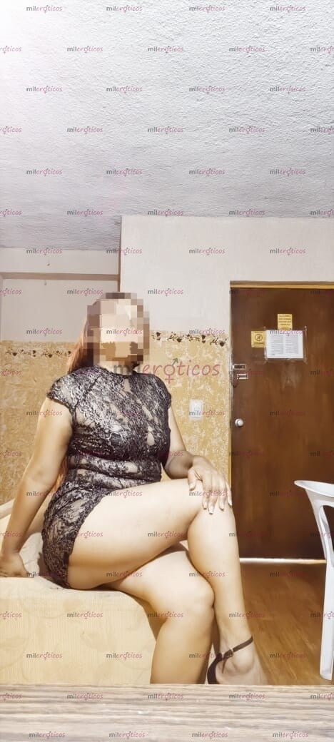 FOTOS DE CADERONA Y NALGONA ESPERANDO A QUE ME COJAS RICO EN CUATRO