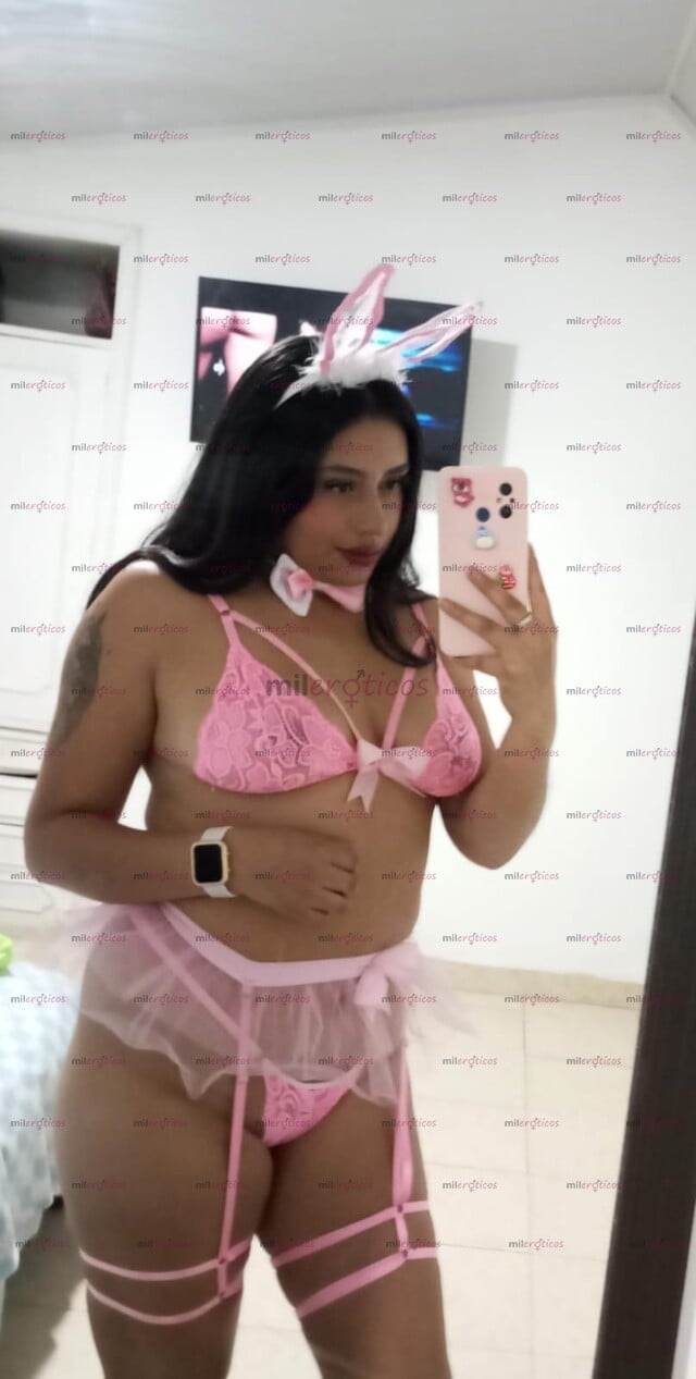 FOTOS DE SOY AMPAR UNA CHICA CONMIGO PODRÁS DISFRUTAR UNA PELI NEGRA LLENA DE MUCHOS DESE