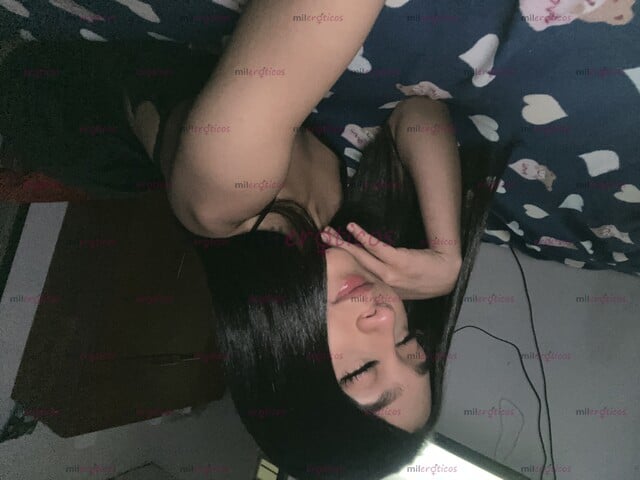 FOTOS DE POLLITA JUGOSA Y SENSUAL LISTICA PARA ESTRENAR!