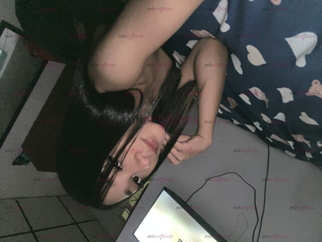 FOTOS DE POLLITA JUGOSA Y SENSUAL LISTICA PARA ESTRENAR!