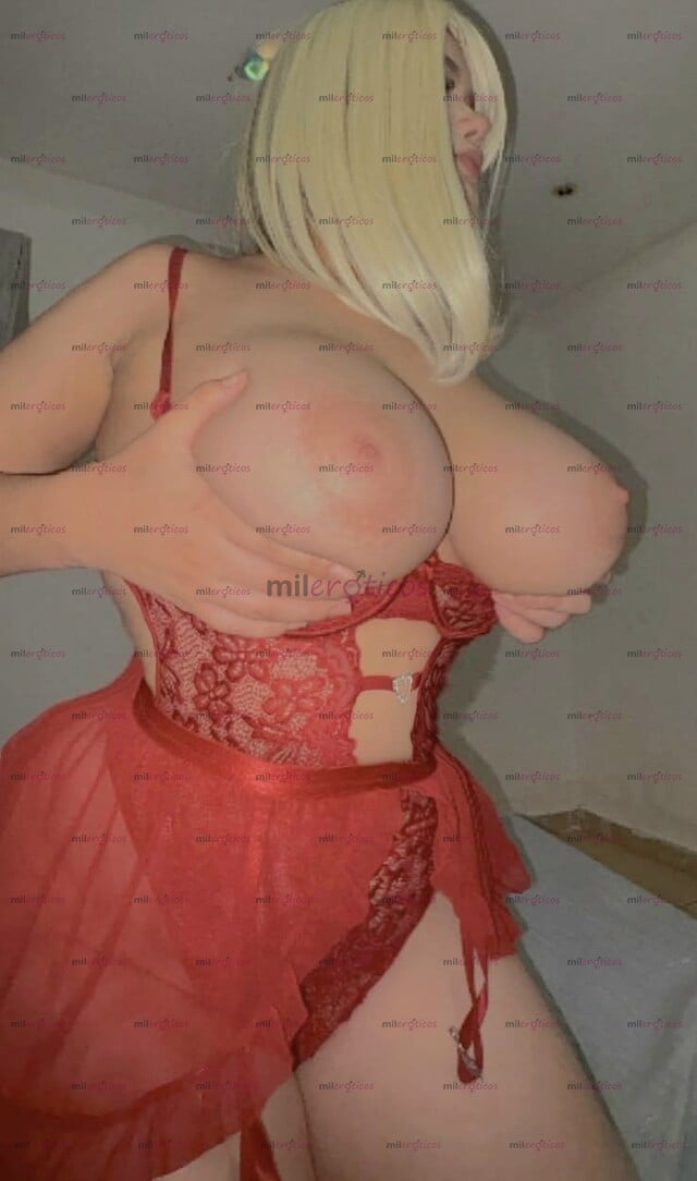 FOTOS DE RUBIA JOVEN PECHOS ENORMES DELGADA. CARA BONITA