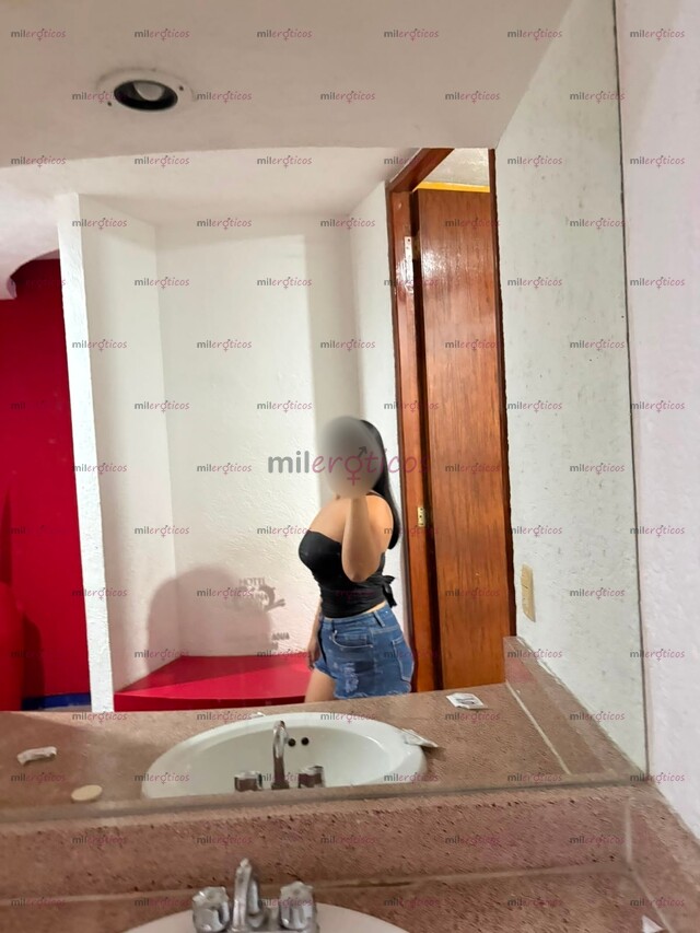 FOTOS DE PODEMOS BAÑARNOS Y CLARO CACHONDEARNOS BIEN RICO TAMBIEN