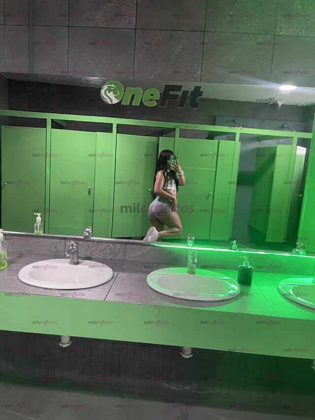 FOTOS DE MORENA LINDA Y HERMOSA DEPORTISTA LLEGÓ A TI CIUDAD VAMOS PASARLA BIEN NIÑA TRA