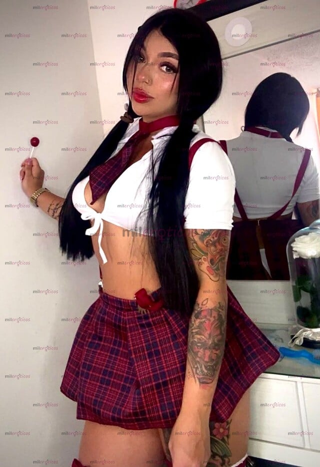 FOTOS DE SOLO DOMICILIO, HERMOSA, DELGADA, SENSUAL TATUADA CON MUCHO DESEO DE PLACER.