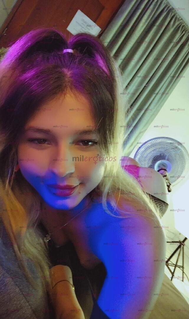 FOTOS DE DULCE CHICA TRANS TRAGONA, OBEDIENTE Y CALIENTE