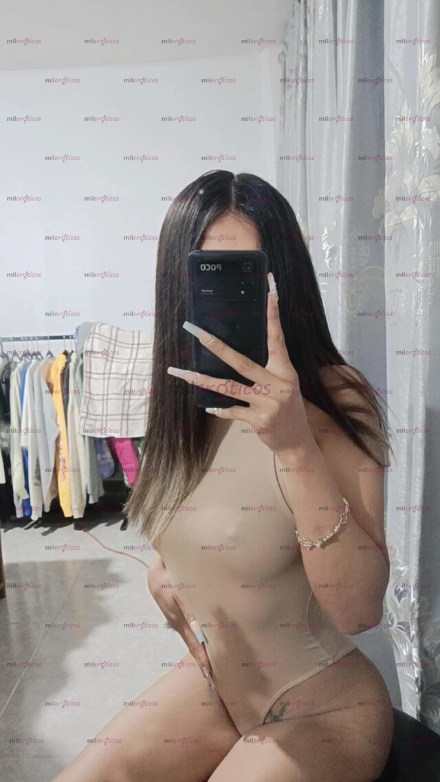 FOTOS DE 19 AÑOS COLOMBIANA UN CUERPO NATURAL Y DELICIOSO MI AMOR LLÁMAME