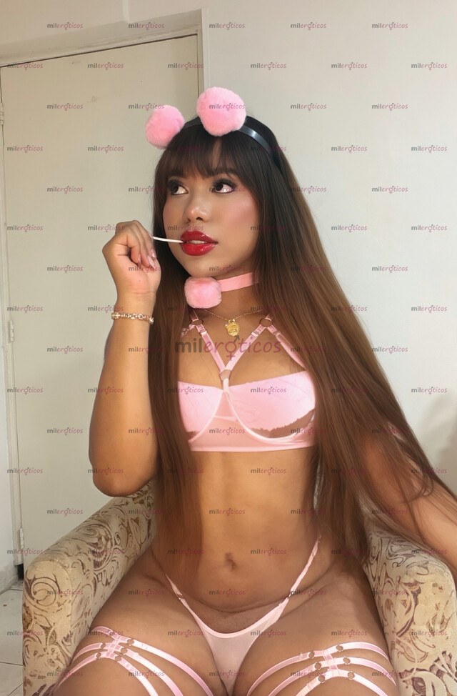 FOTOS DE UNIVERSITARIA TRAVIESA JUGUETONA CHICA DOTADA FIESTERA DISPONIBLE 24 7