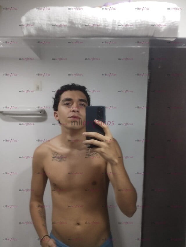 FOTOS DE SOY UN HOMBRE SERIO. ESTOY PARA COMPLACERTE SOY ACTIVO HABLAME AL WHATSAP