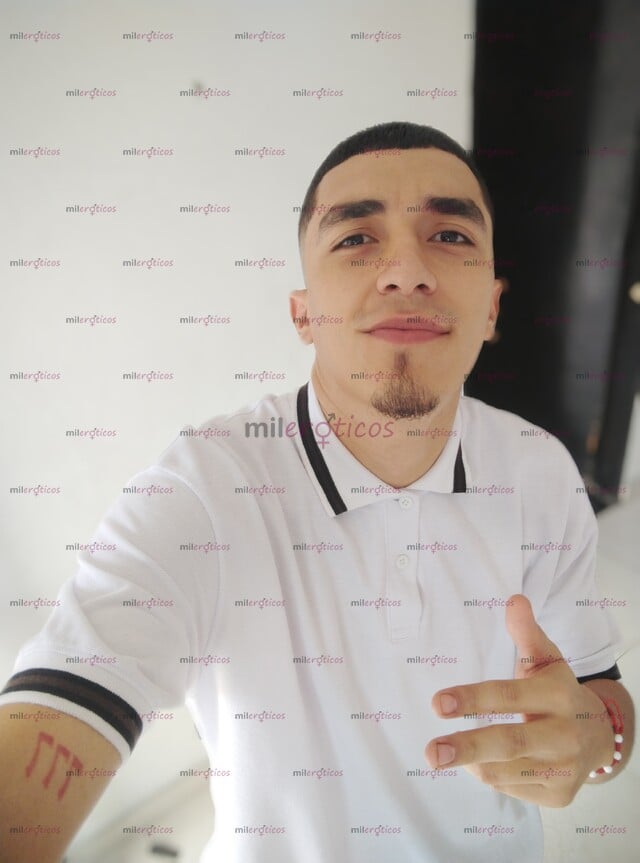 FOTOS DE SOY UN HOMBRE SERIO. ESTOY PARA COMPLACERTE SOY ACTIVO HABLAME AL WHATSAP