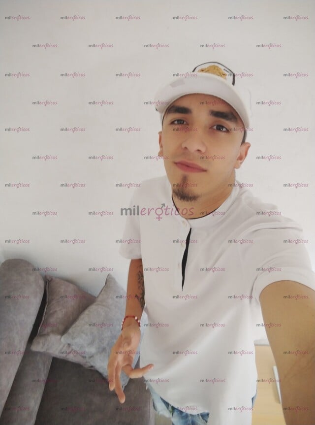 FOTOS DE SOY UN HOMBRE SERIO. ESTOY PARA COMPLACERTE SOY ACTIVO HABLAME AL WHATSAP
