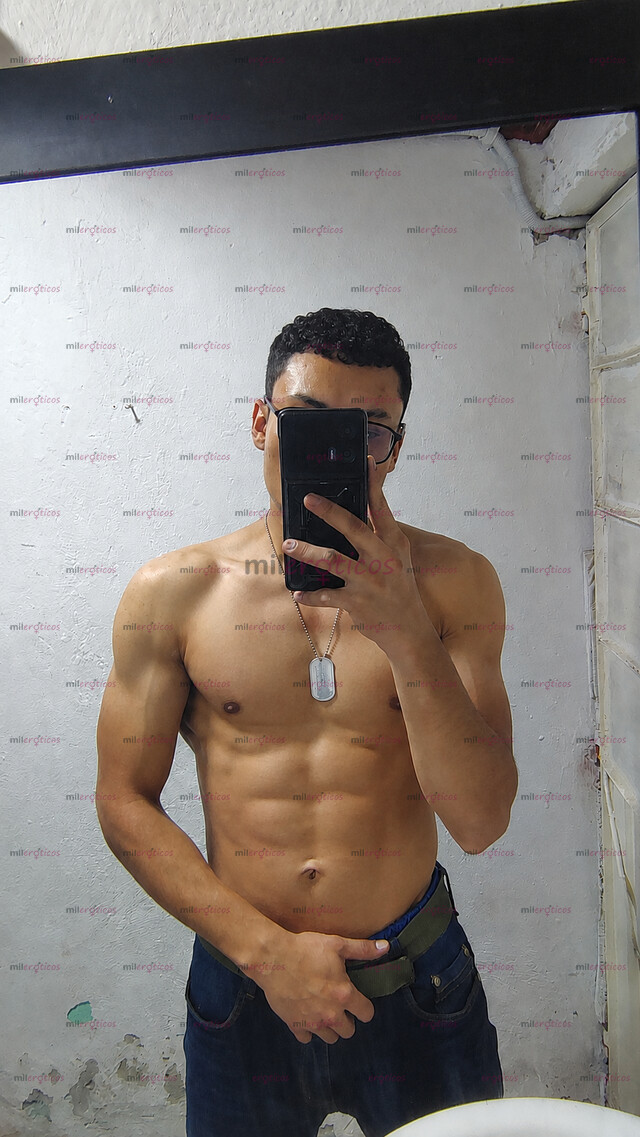 FOTOS DE BUSCAS SEXO POR HORAS HÁBLAME Y CUADRAMOS SERVICIO A DOMICILIO!!