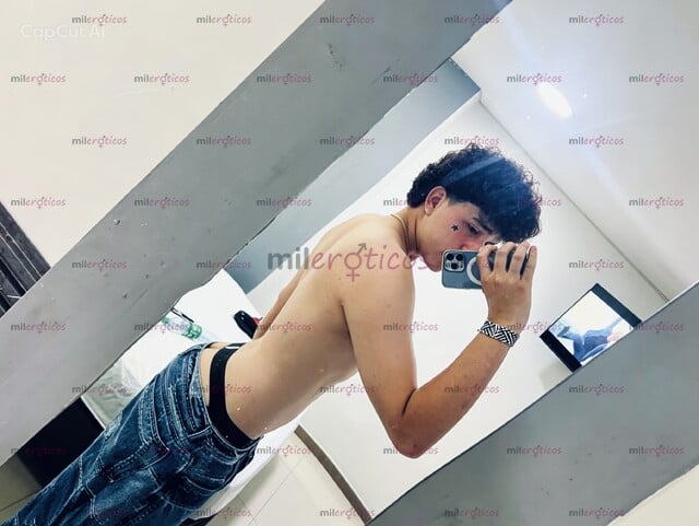 FOTOS DE NENE BLANCO POLLITO DE 18 AÑOS DISPUESTO A LO QUE SE DE ESCRIBE Y CUADRAMOS