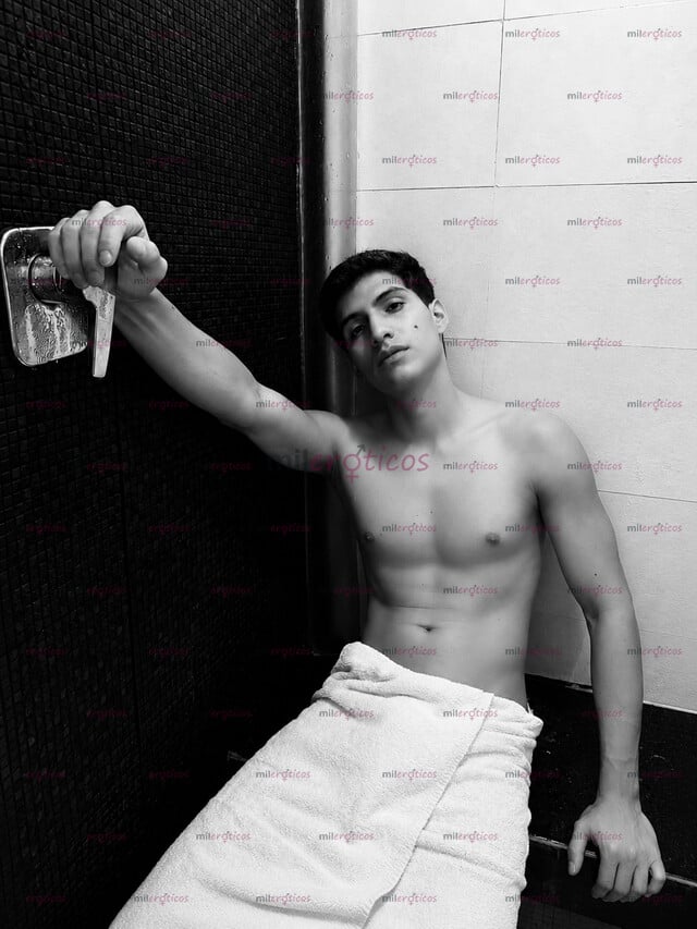 FOTOS DE JOVENCITO SEXY Y CALIENTE HETEROSEXUAL 21CM DE VERGA
