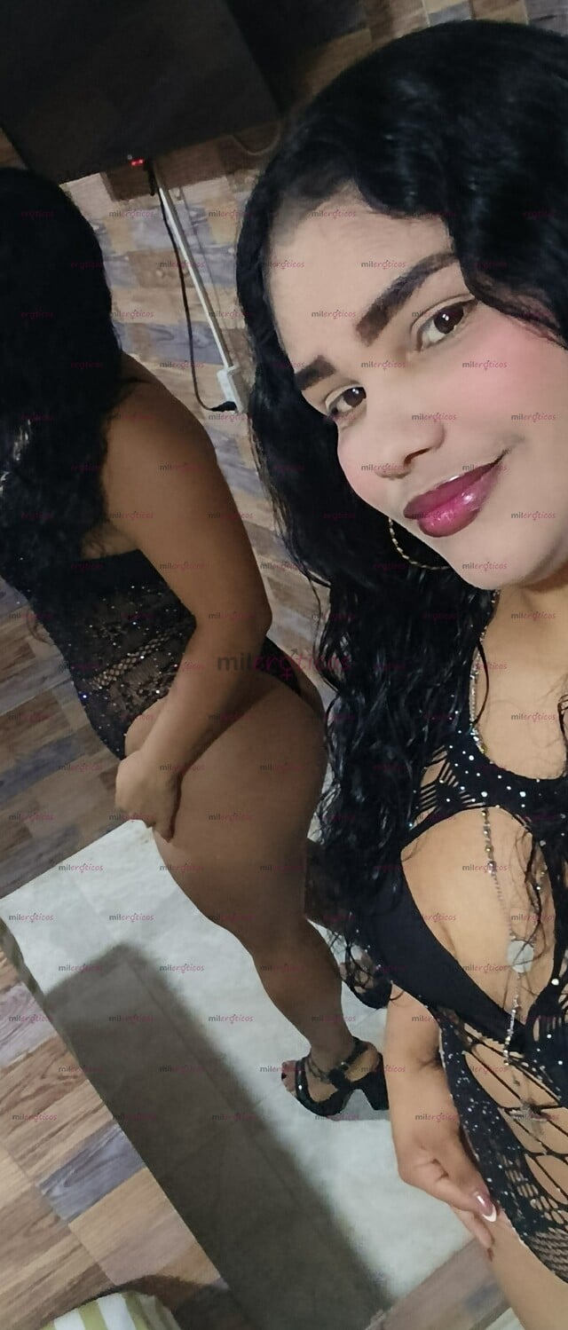 FOTOS DE ARDIENTE MORENA SÚPER COMPLACIENTE CON UN BUEN ORAL VAGINAL VENIDA EN SENOS