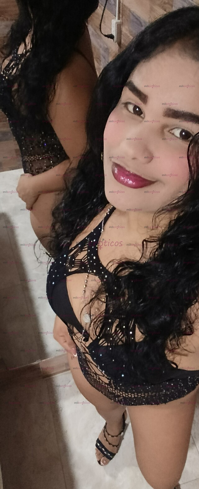 FOTOS DE ARDIENTE MORENA SÚPER COMPLACIENTE CON UN BUEN ORAL VAGINAL VENIDA EN SENOS