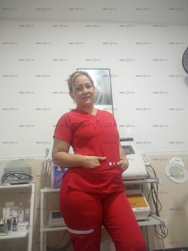 FOTOS DE HERMOSA MASAJISTA ESPECIALIZADA EN MASAJE ERÓTICO PARA CABALLEROS Y PAREJAS