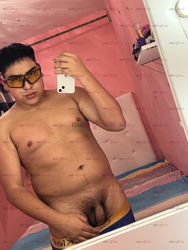 FOTOS DE CHAVO DE 20 AÑOS CON MUCHA LECHE PARA PASARLA RICO